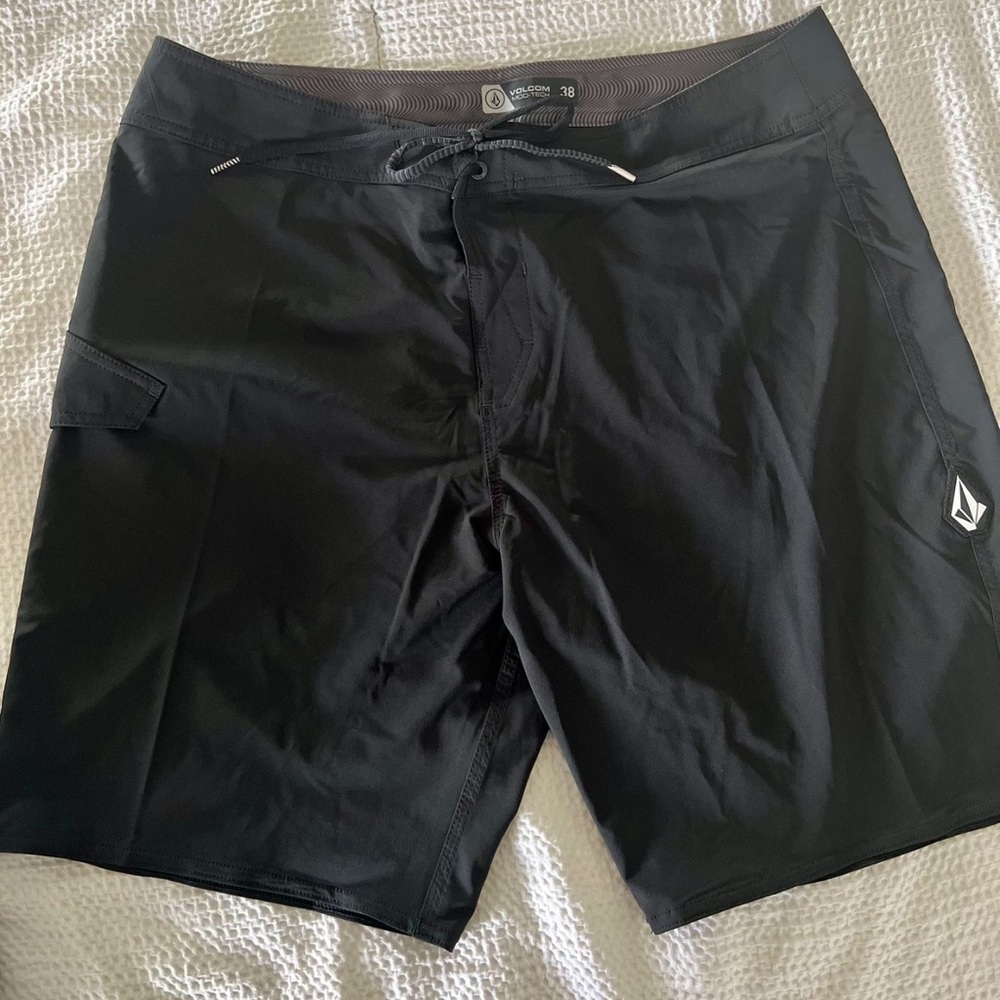 Volcom Men’s Board shorts *brand New*